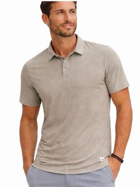 Vuori Strato Tech Polo Shirt Mens XL Beige Performance Stretch Golf Athletic